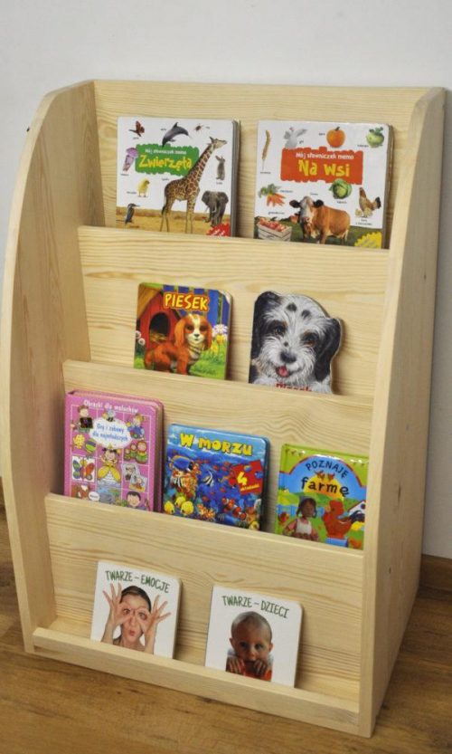 Drewniana biblioteczka na książki dziecka do ustawiania ich okładką do przodu