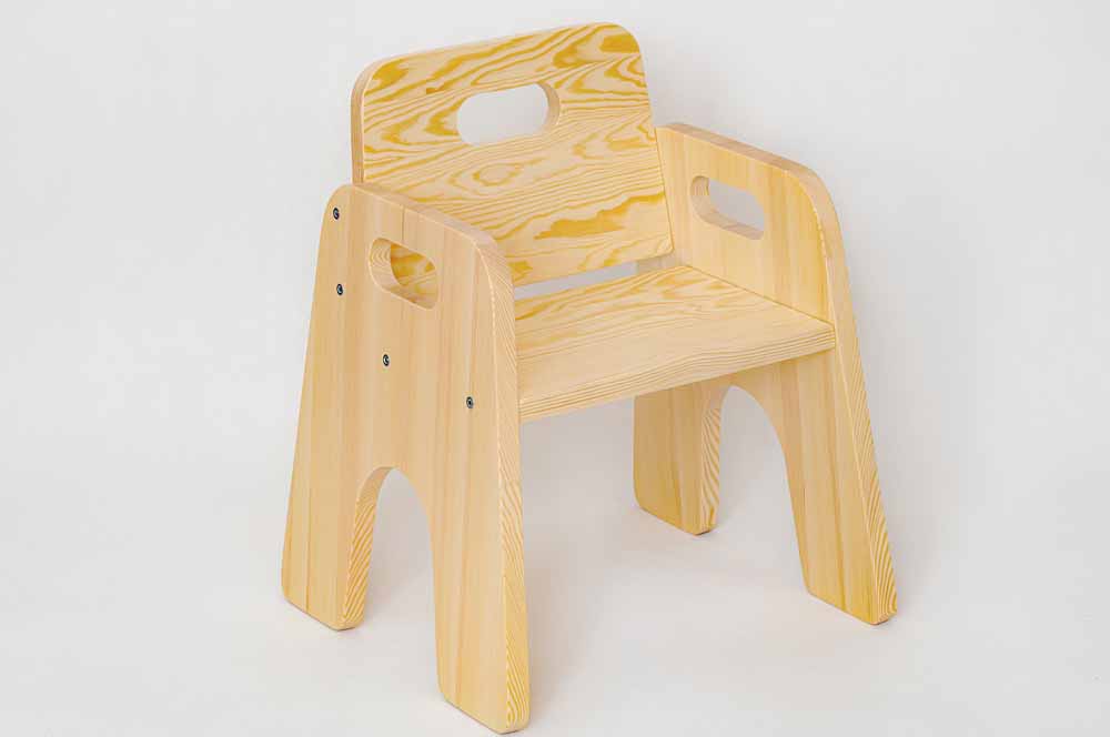 krzesełko dla dziecka https://polanamontessori.pl/