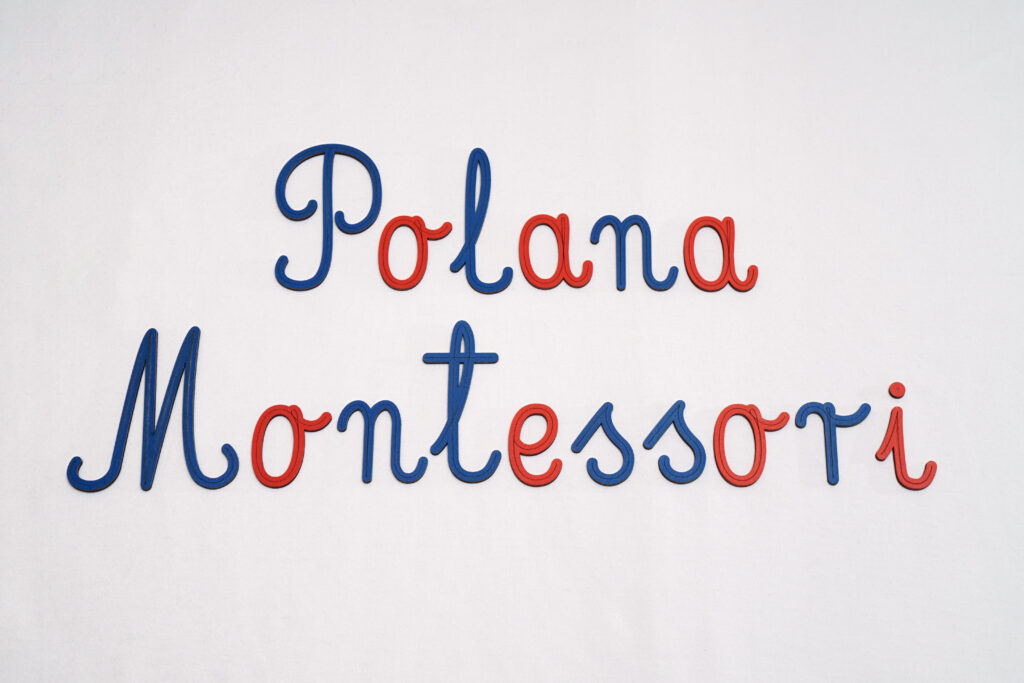 ruchomy alfabet montessori